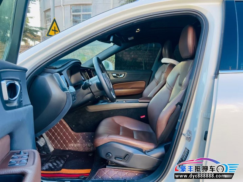21年沃尔沃XC60轿车抵押车出售
