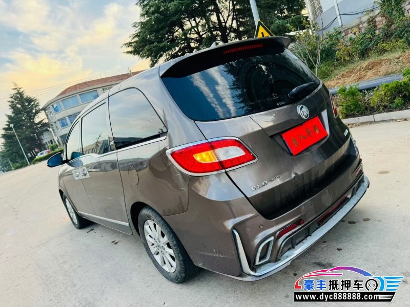 13年别克GL8轿车抵押车出售