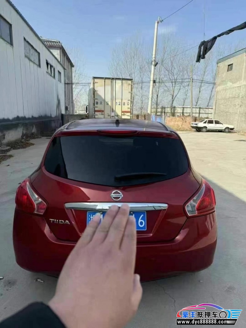 14年日产骐达轿车抵押车出售