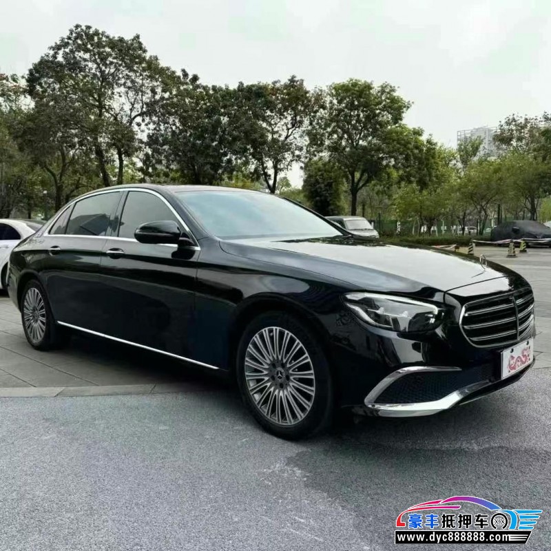 22年奔驰E轿车抵押车出售