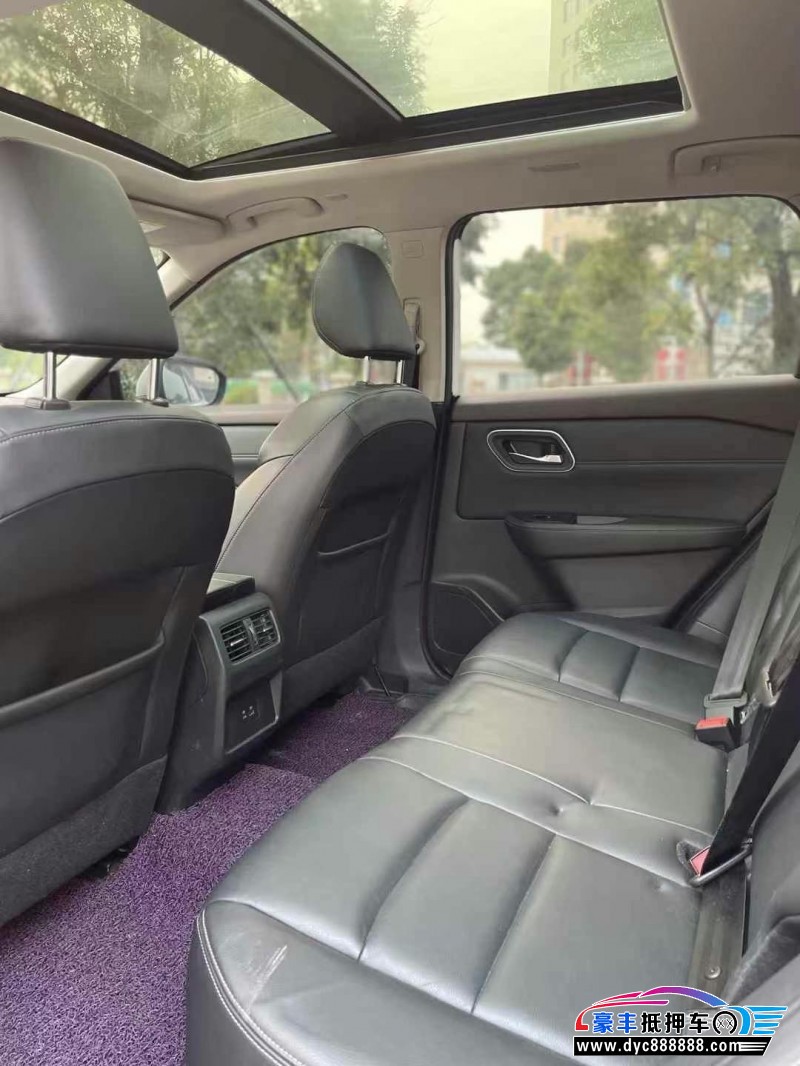 22年日产奇骏轿车抵押车出售