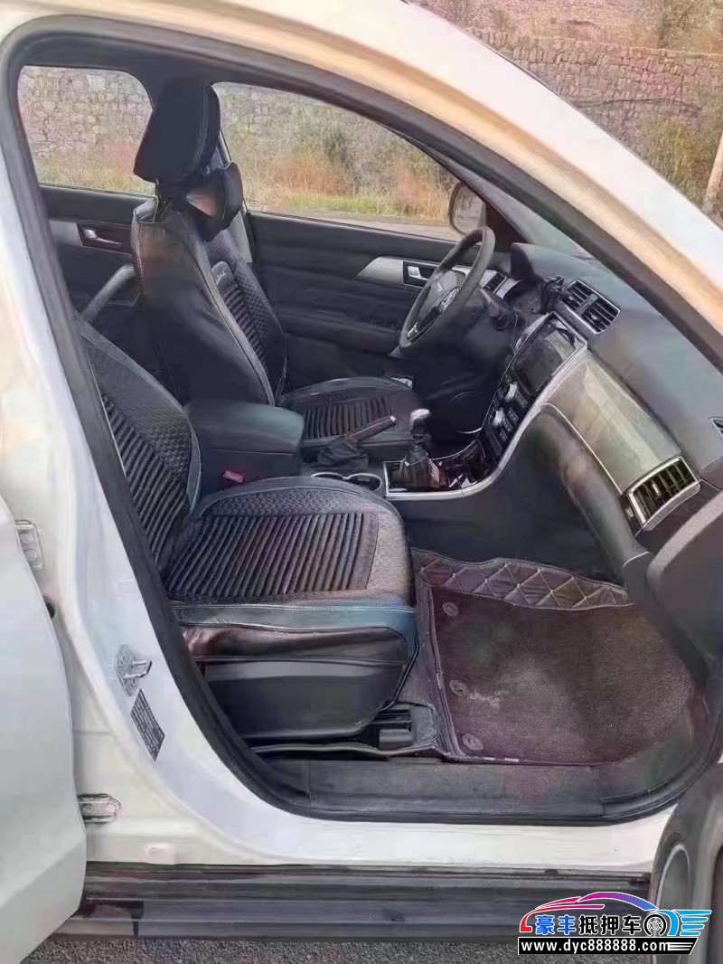 17年长城哈弗H2轿车抵押车出售