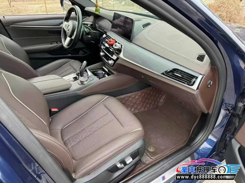 21年宝马5系轿车抵押车出售