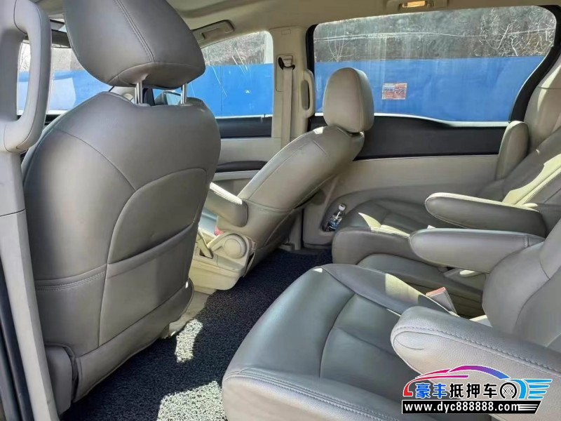 20年别克GL8轿车抵押车出售