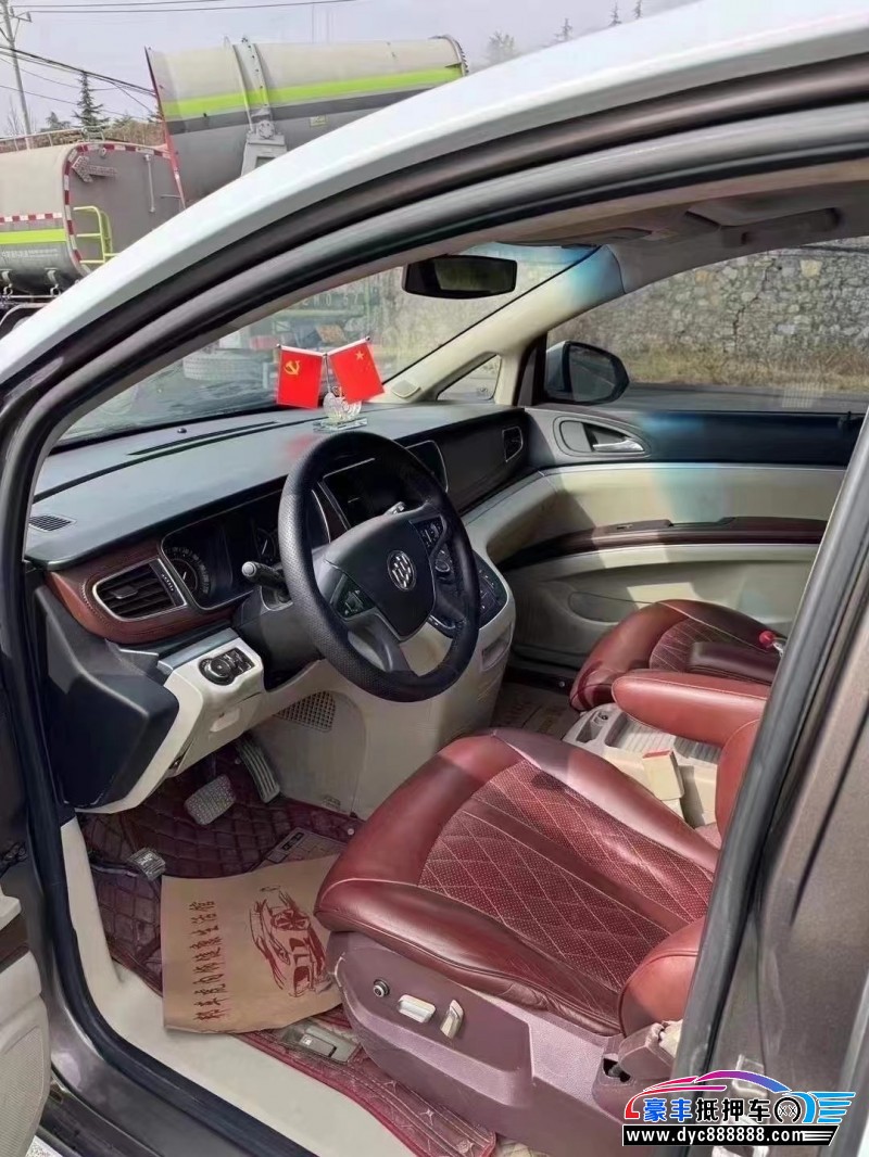 18年别克GL8轿车抵押车出售