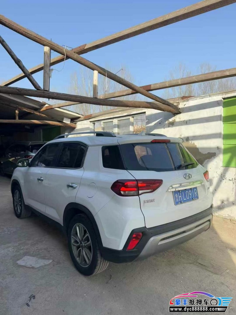 18年现代ix35轿车抵押车出售