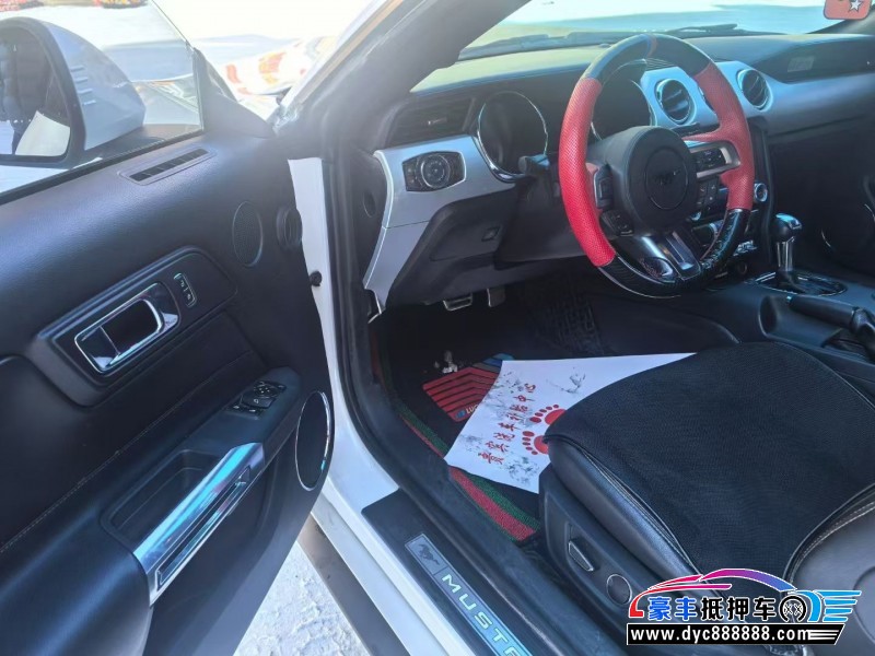 16年福特野马轿车抵押车出售