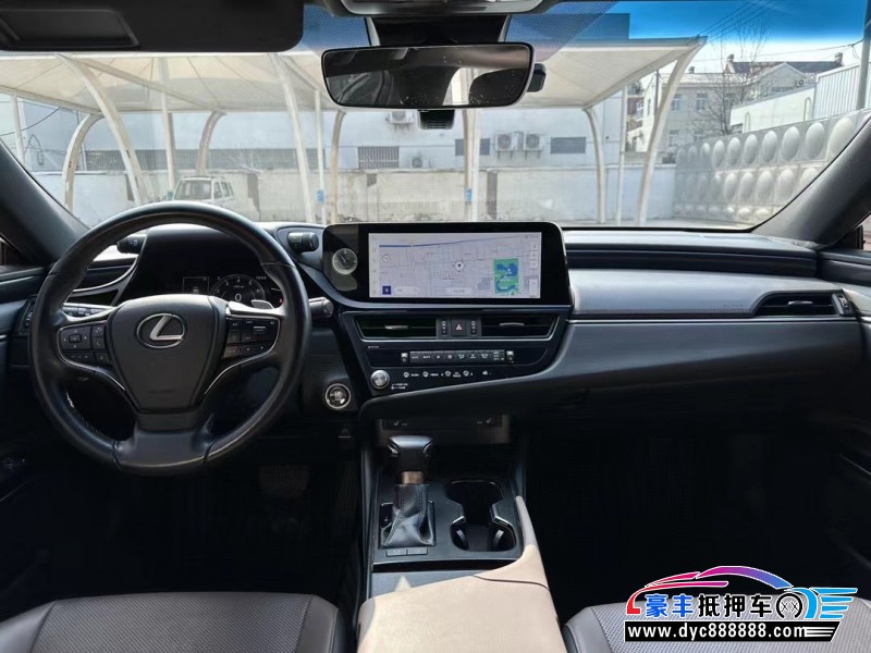 22年雷克萨斯ES轿车抵押车出售