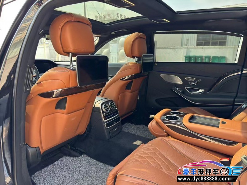 20年奔驰迈巴赫S级轿车抵押车出售