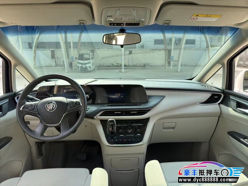 24年别克GL8轿车抵押车出售