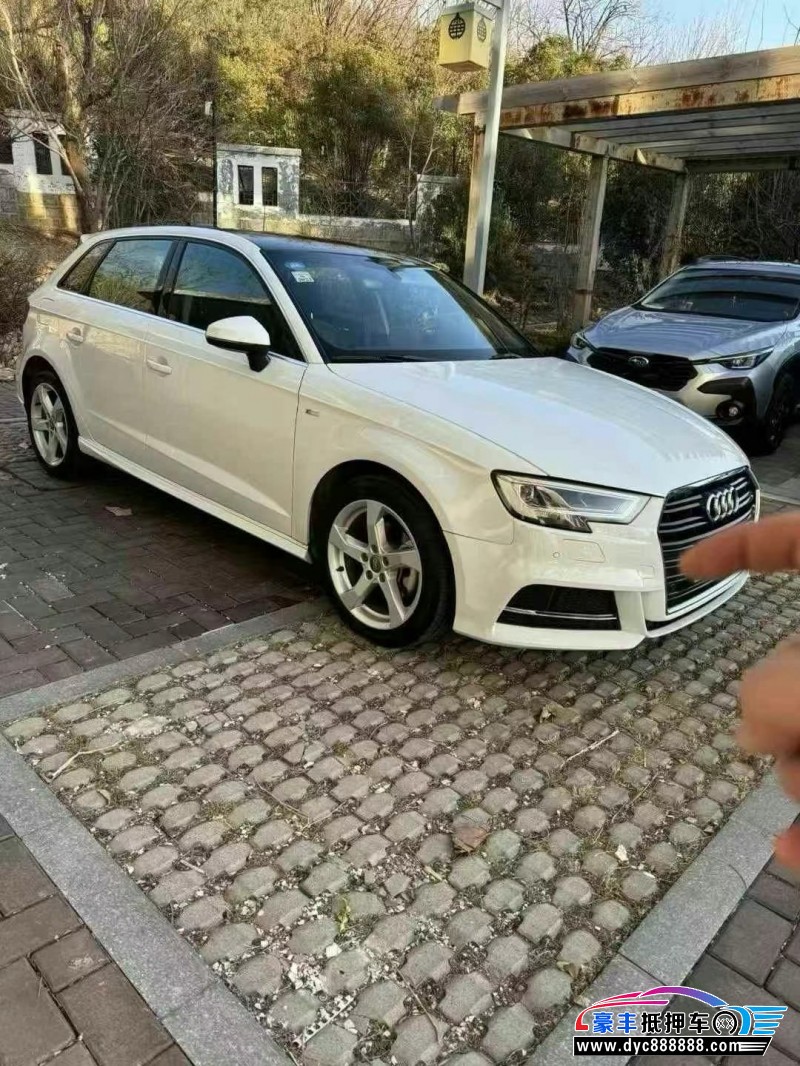 19年奥迪A3轿车抵押车出售