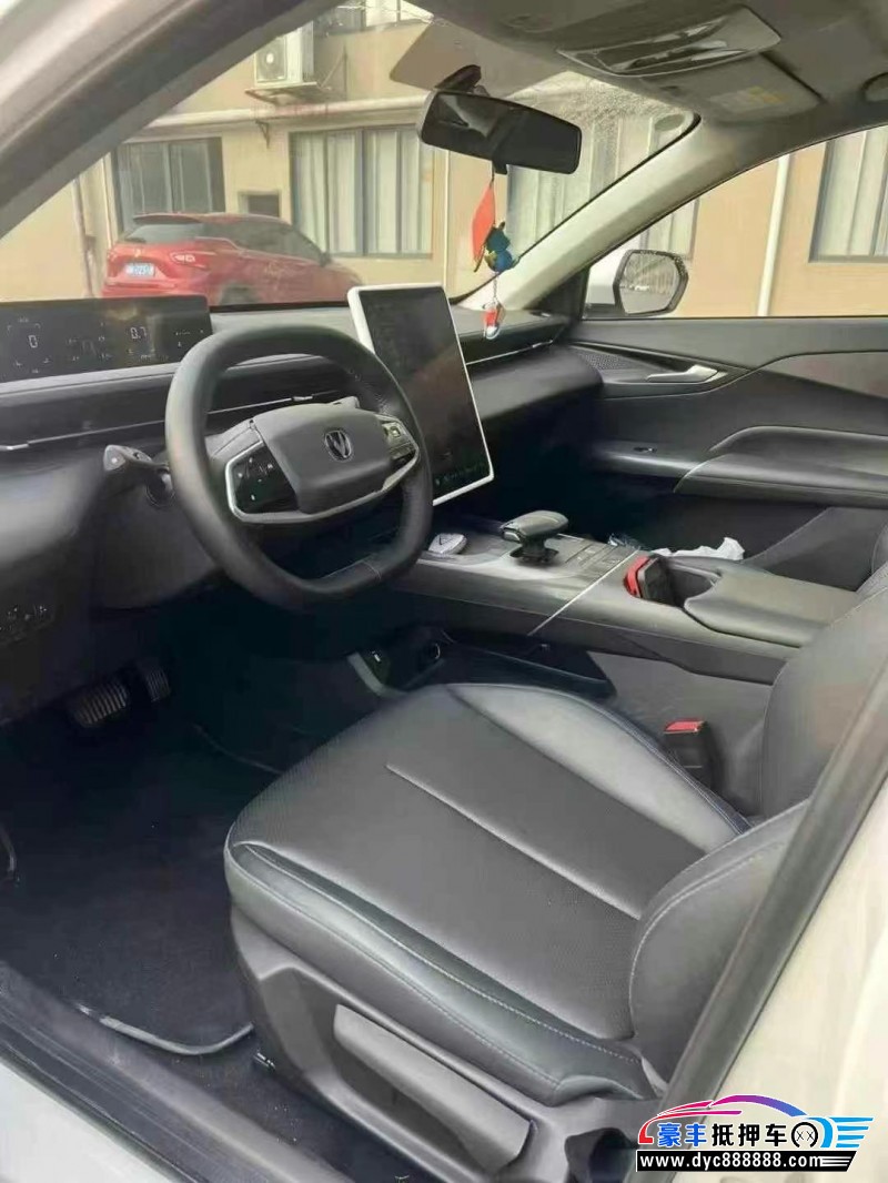 23年长安逸达轿车抵押车出售