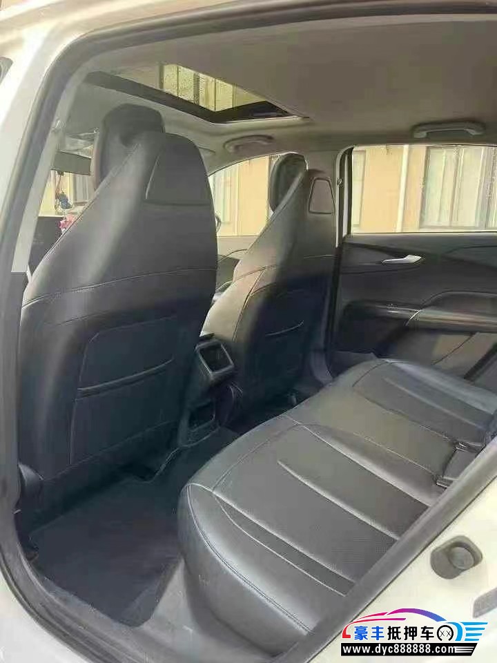 23年长安逸达轿车抵押车出售