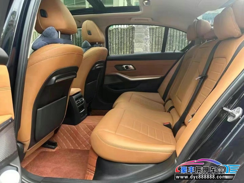 20年宝马3系轿车抵押车出售