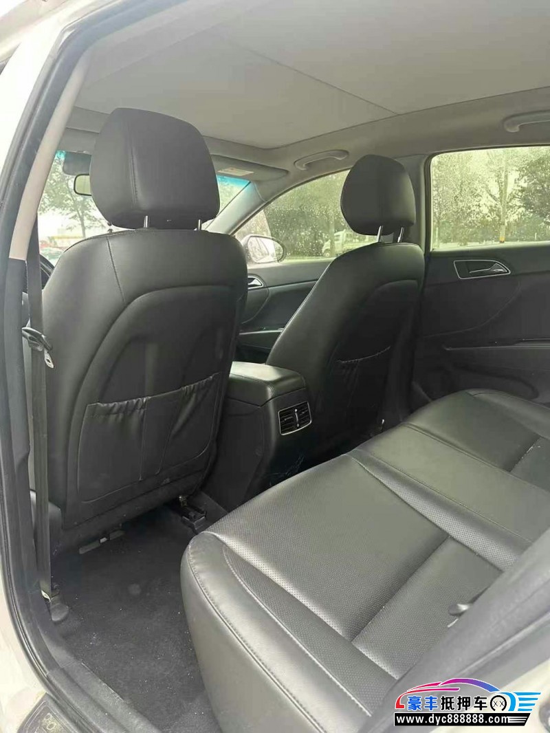 17年现代名图轿车抵押车出售