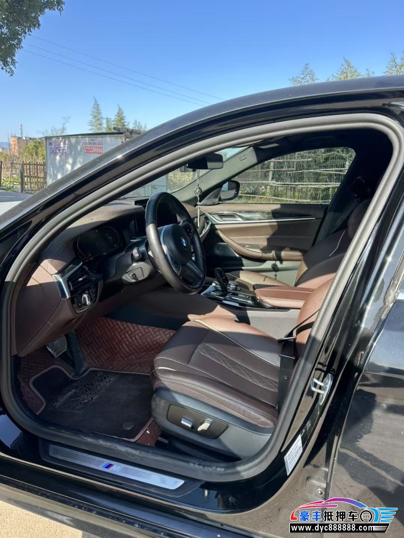 21年宝马5系轿车抵押车出售