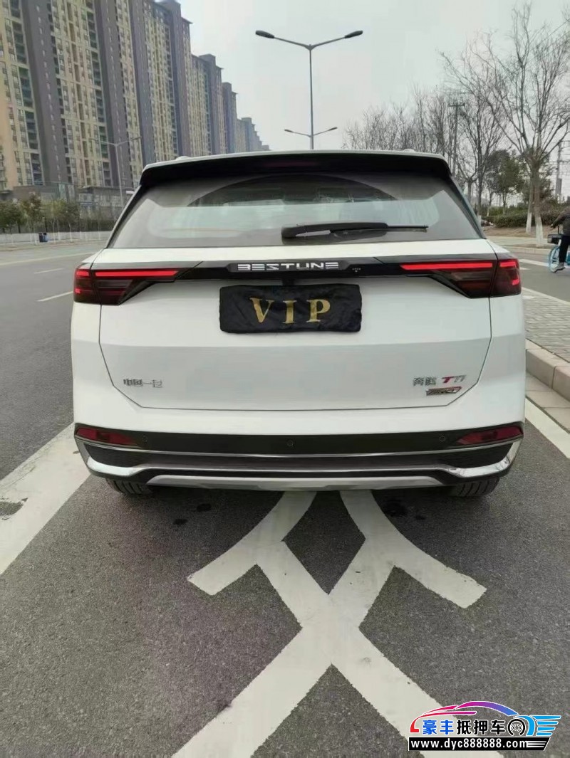 24年奔腾T77轿车抵押车出售