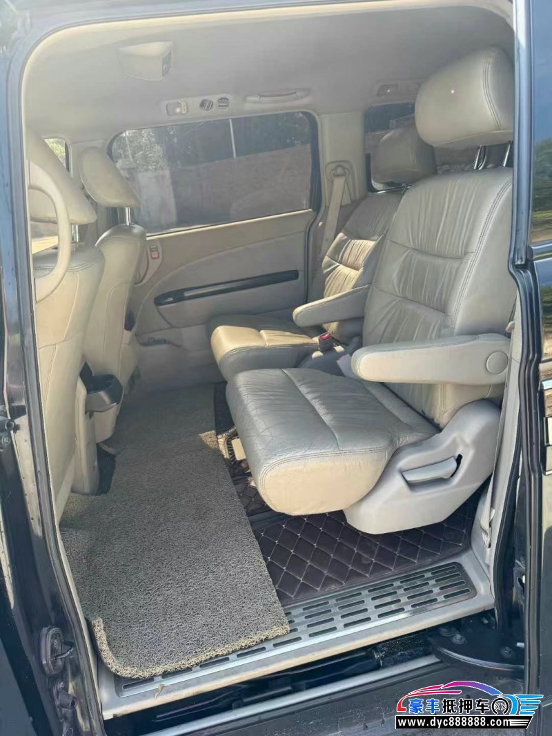 13年本田艾力绅轿车抵押车出售