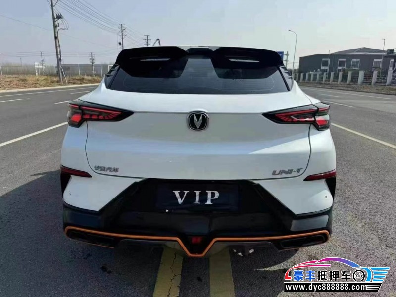 22年长安长安UNI轿车抵押车出售