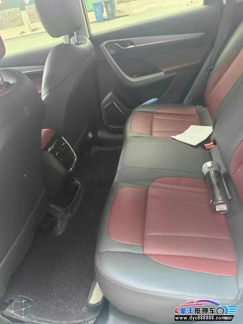 21年东风风神AX7轿车抵押车出售