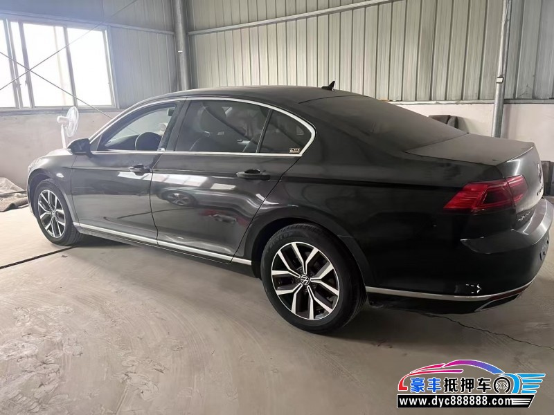 21年大众迈腾轿车抵押车出售