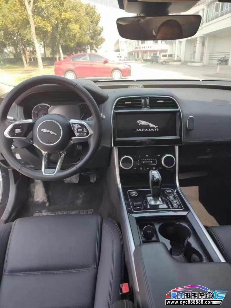 20年捷豹XEL轿车抵押车出售