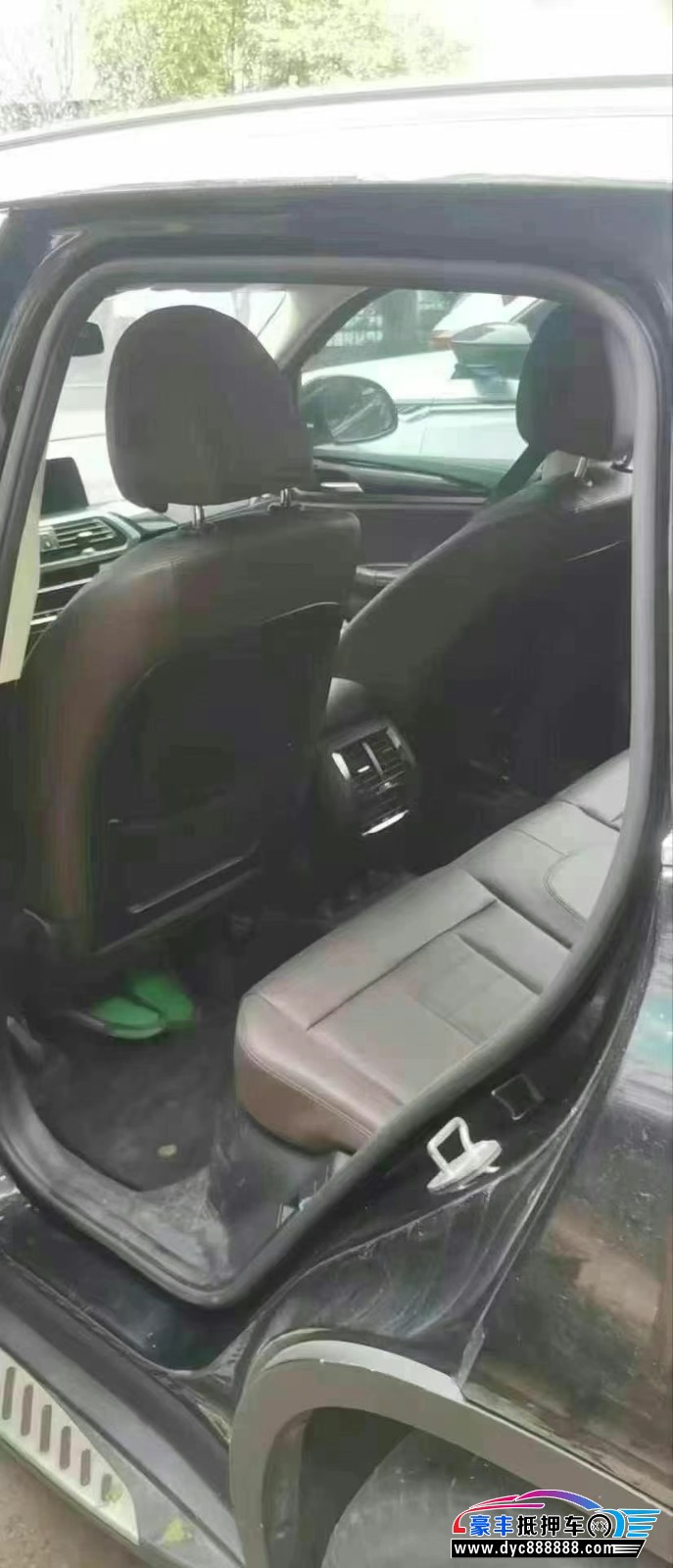 18年宝马X3轿车抵押车出售