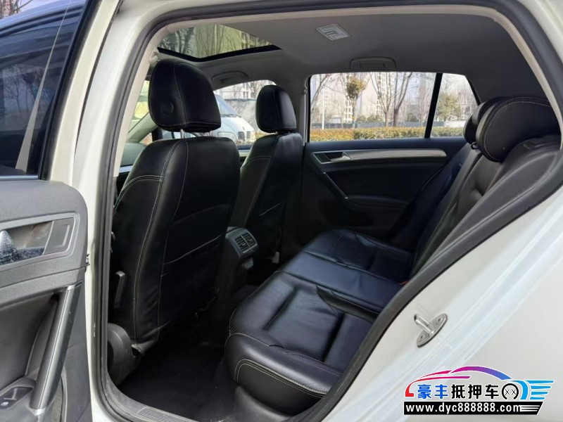 19年大众高尔夫轿车抵押车出售