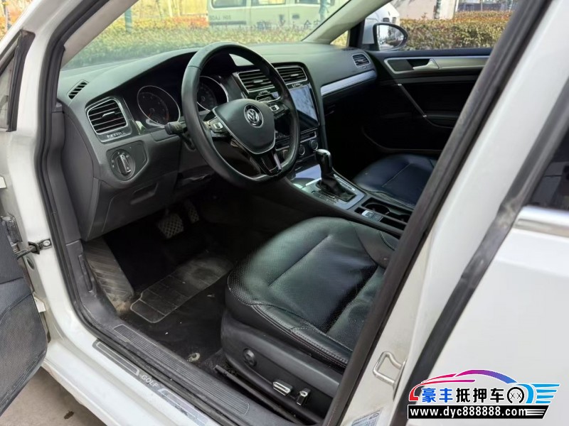 19年大众高尔夫轿车抵押车出售