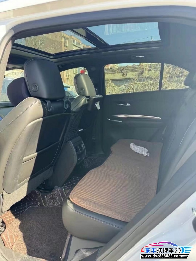 22年凯迪拉克XT4轿车抵押车出售