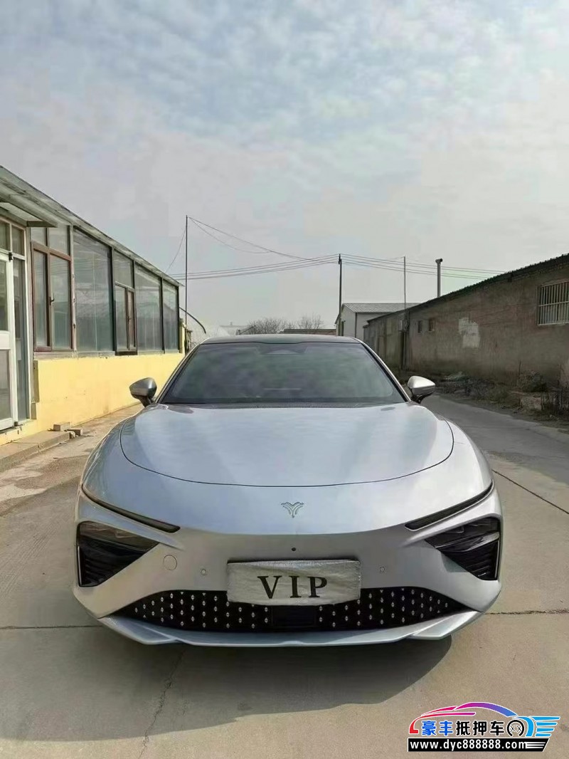 23年哪吒S轿车抵押车出售