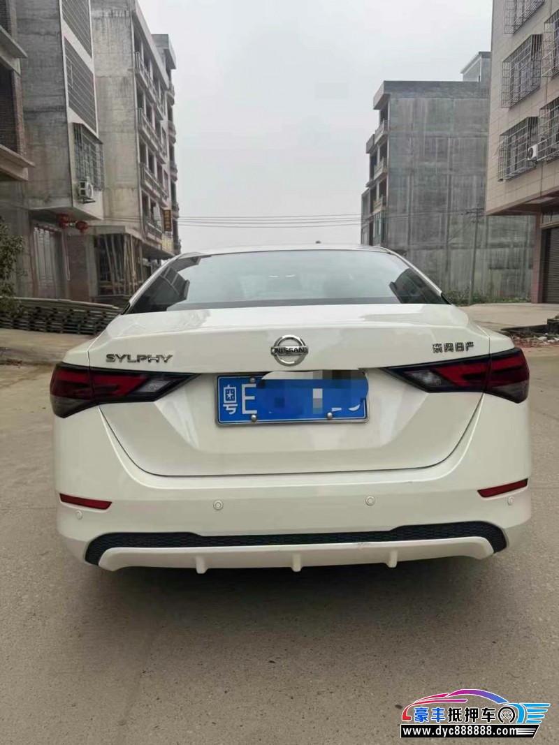 22年日产轩逸轿车抵押车出售