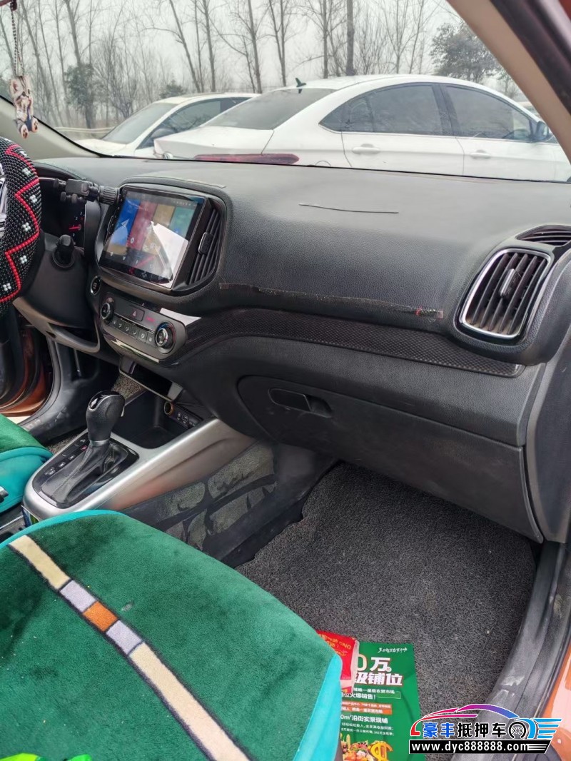 15年起亚KX3轿车抵押车出售