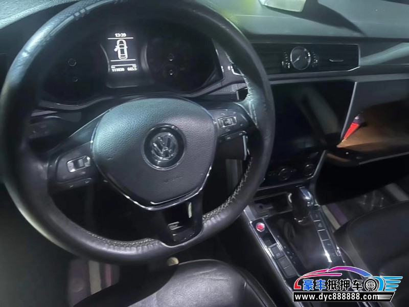 17年大众帕萨特轿车抵押车出售