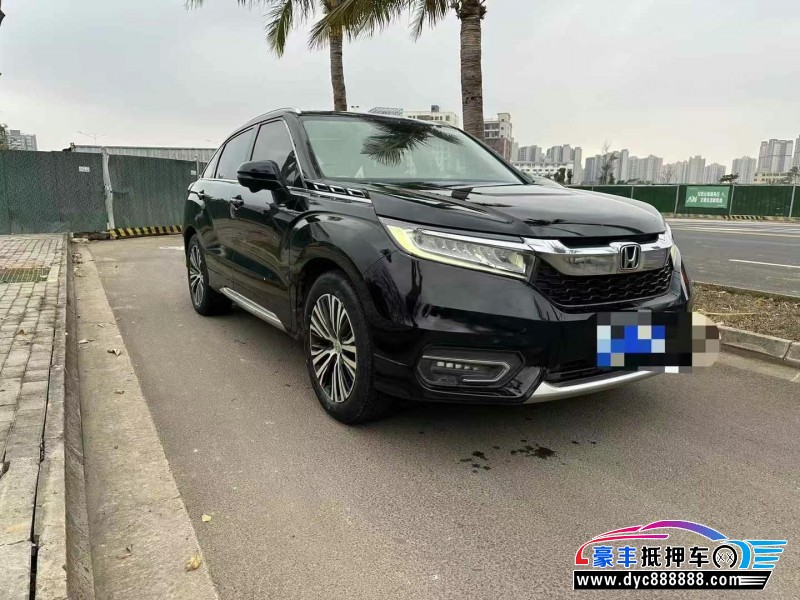 17年本田冠道轿车抵押车出售