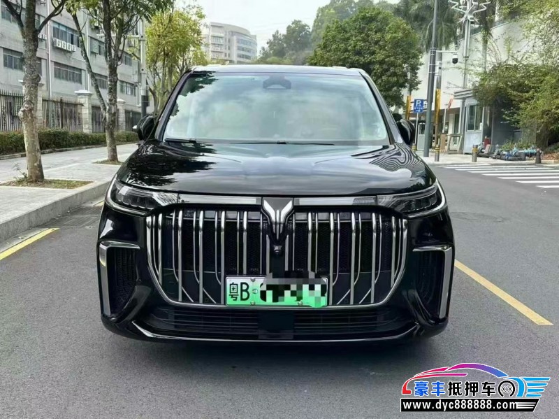 24年岚图梦想家轿车抵押车出售