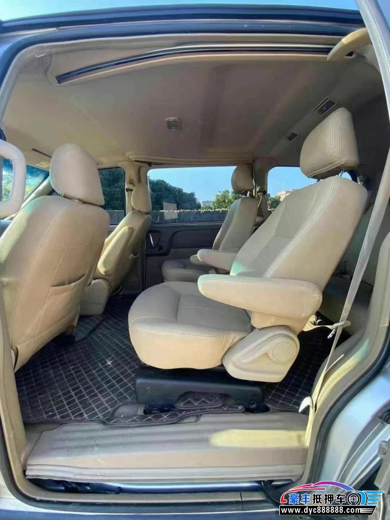 16年别克GL8轿车抵押车出售