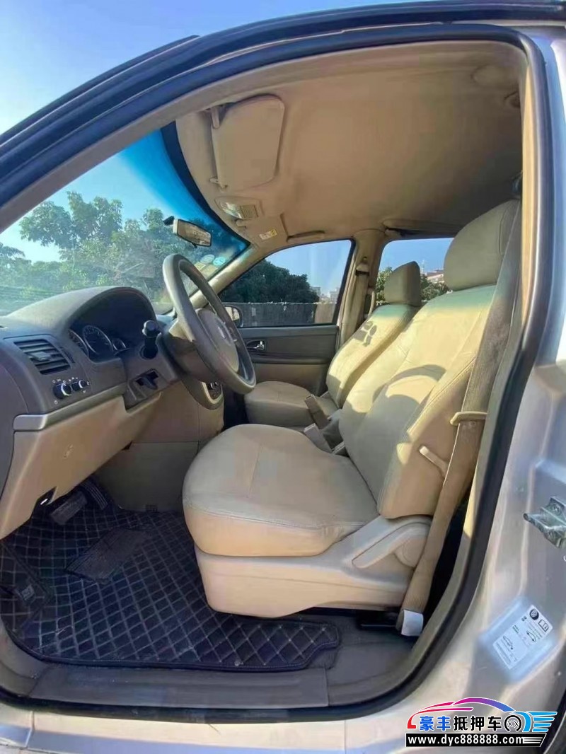 16年别克GL8轿车抵押车出售