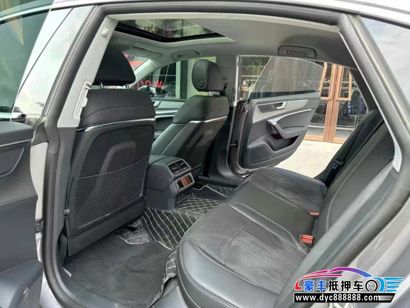 23年奥迪A7轿车抵押车出售