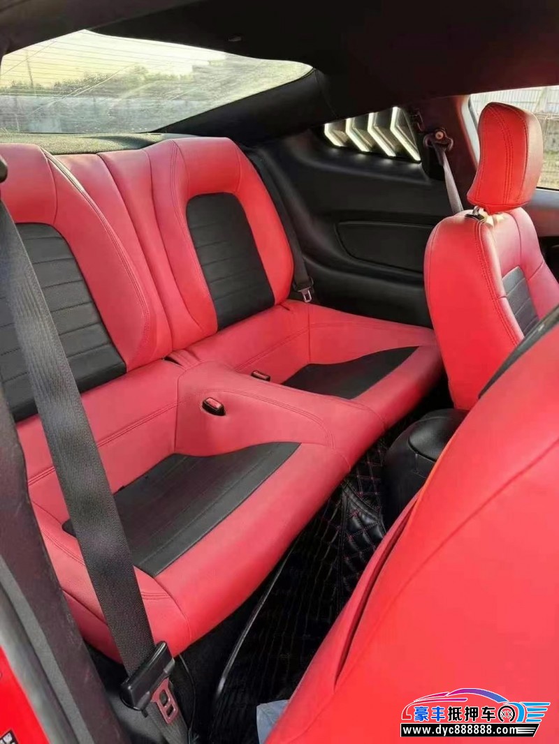 17年福特野马轿车抵押车出售