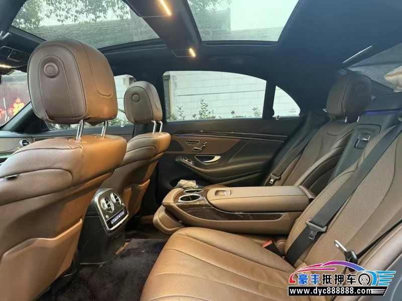 20年奔驰S轿车抵押车出售