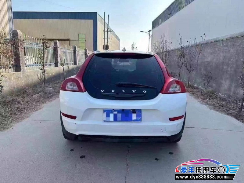 11年沃尔沃C30轿车抵押车出售