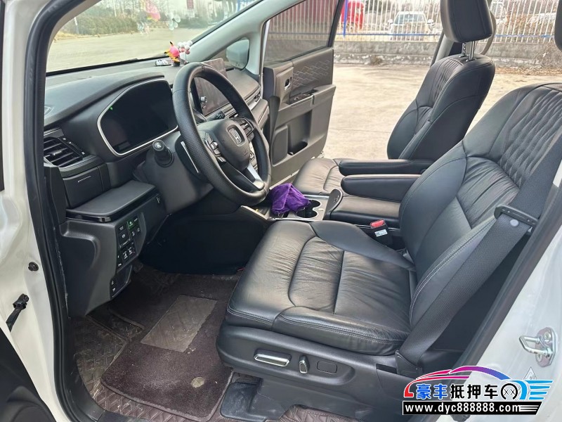 22年本田艾力绅轿车抵押车出售