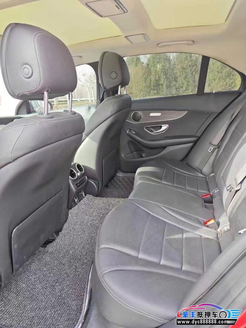 21年奔驰C轿车抵押车出售