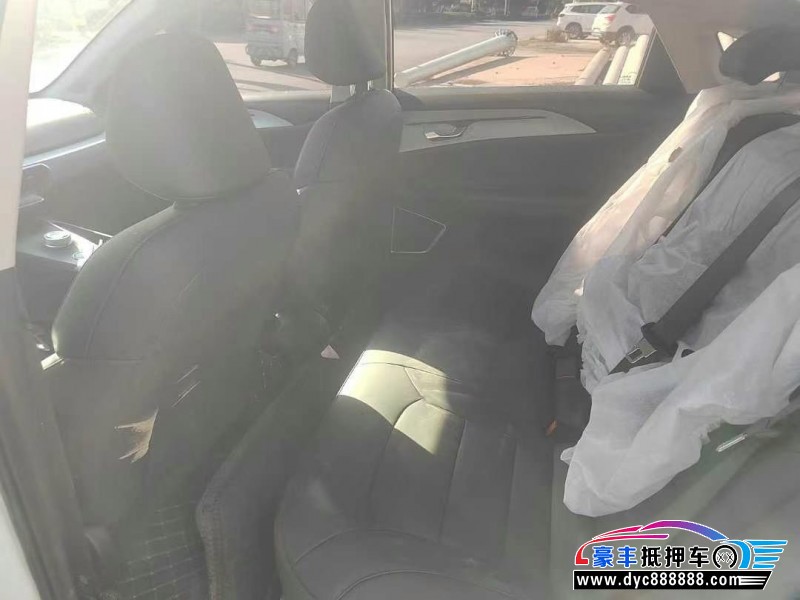 24年吉利几何轿车抵押车出售