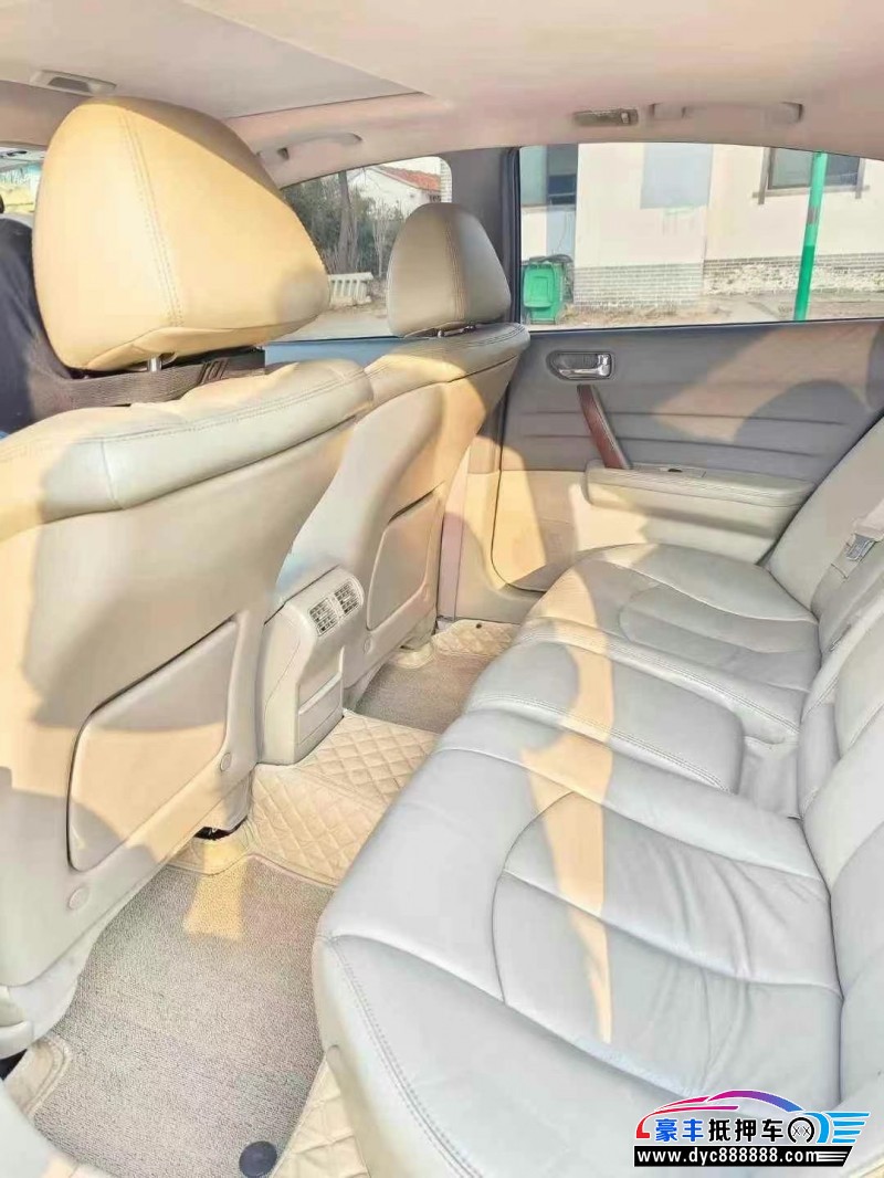 06年日产天籁轿车抵押车出售