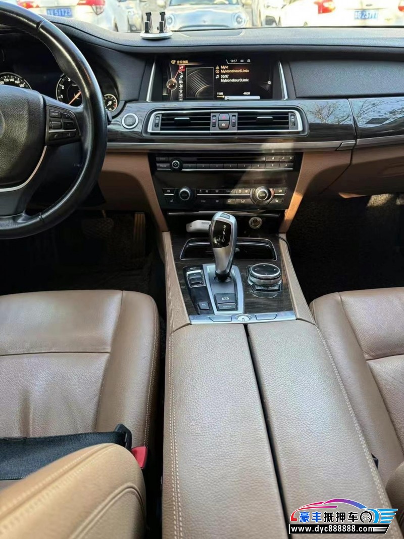 14年宝马7系轿车抵押车出售