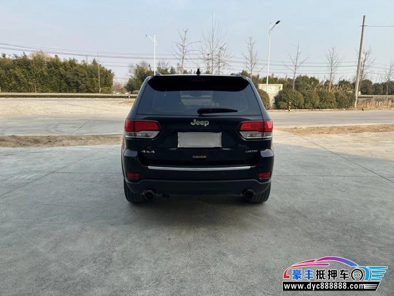 21年Jeep大切诺基SUV抵押车出售