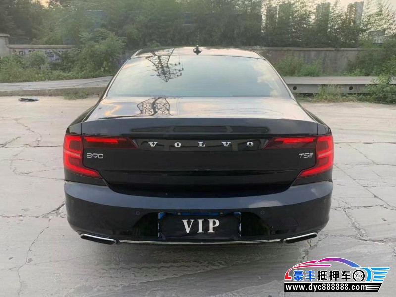 19年沃尔沃S90轿车抵押车出售