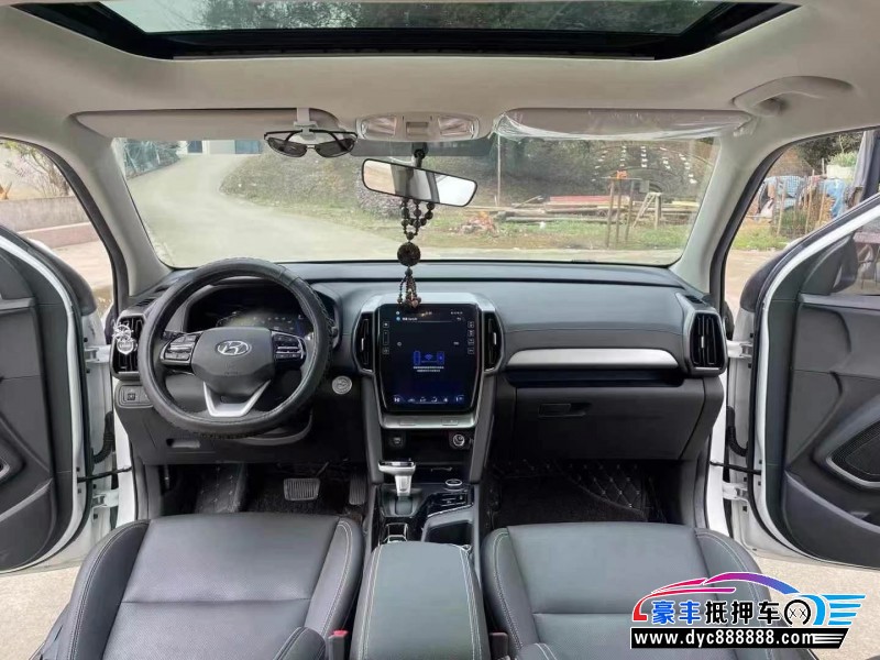 23年现代ix35轿车抵押车出售